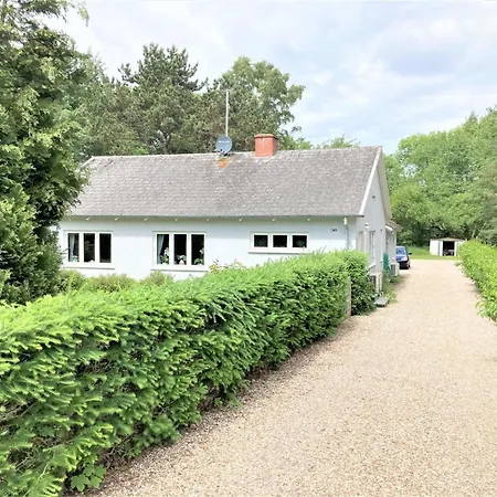 Thrugels - 200m From The Sea By Interhome