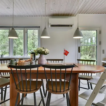 Thrugels - 200m From The Sea By Interhome *